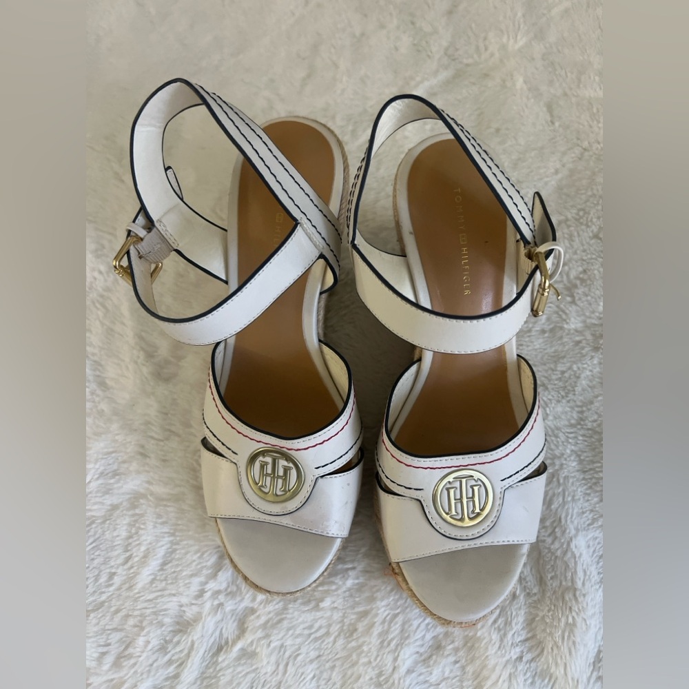 Tommy Hilfiger White Espadrille Wedge Sandals Women’s Size 8M Ankle Strap Logo